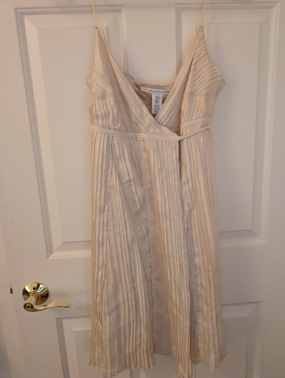 Diane Von Furstenberg Cream Pleated Spaghetti Strap Midi Dress